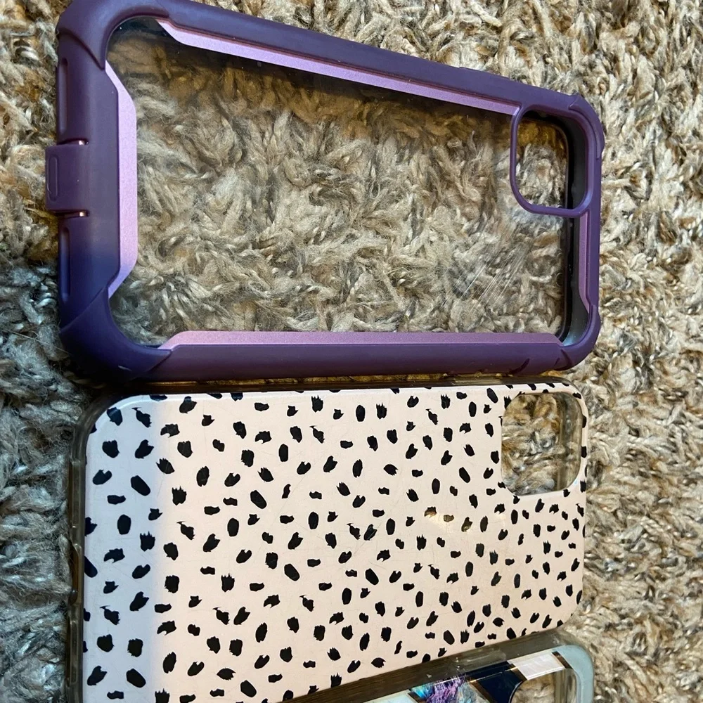 iPhone 11 cases - Picture 3 of 5